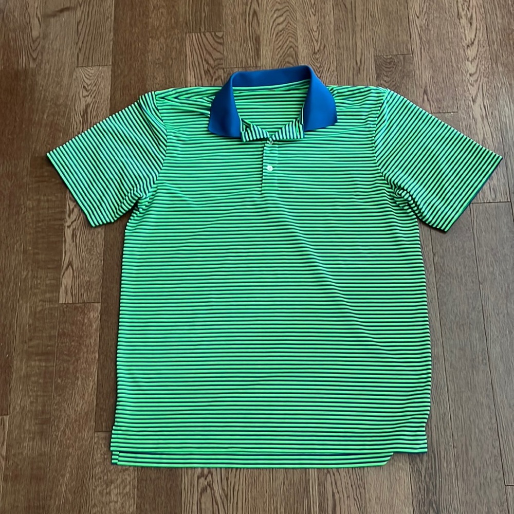 Mens vineyard vines prototype golf polo. Size M. Rare!